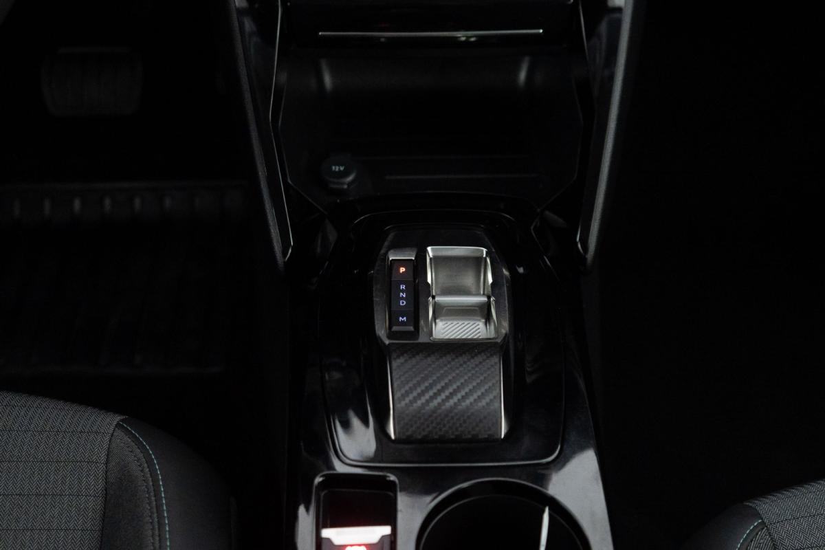 peugeot-208-2023-gasolina-1199cc