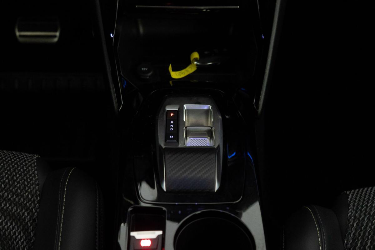 peugeot-2008-2024-gasolina-1199cc