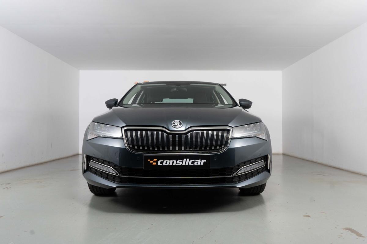 skoda-superb-2020-hibrido-a-gasolina-1395cc
