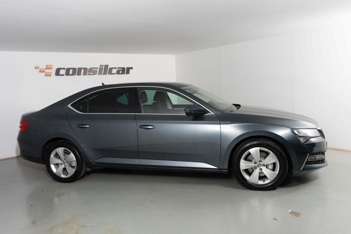 skoda-superb-2020-hibrido-a-gasolina-1395cc