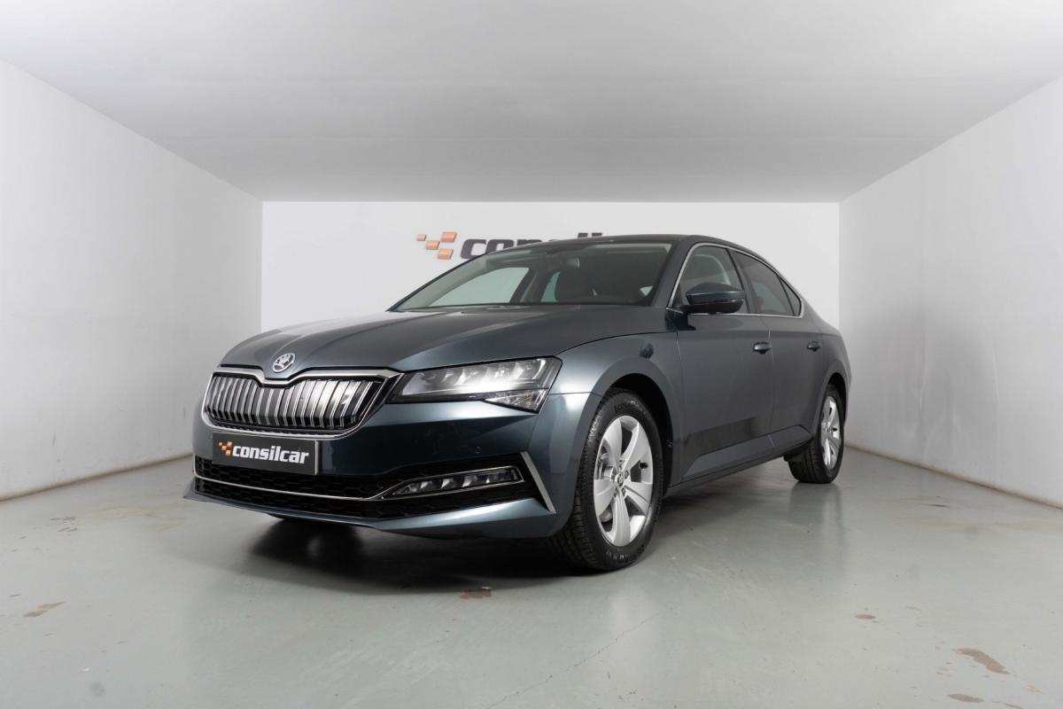skoda-superb-2020-hibrido-a-gasolina-1395cc