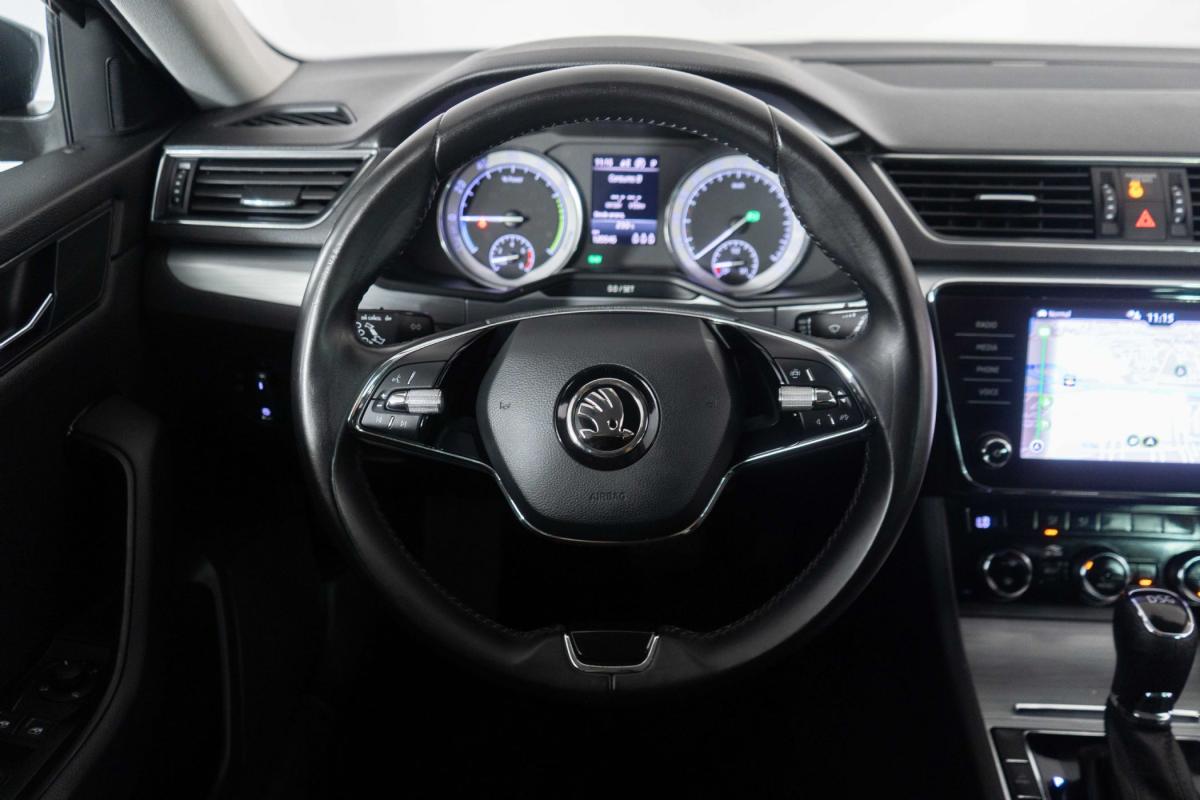 skoda-superb-2020-hibrido-a-gasolina-1395cc
