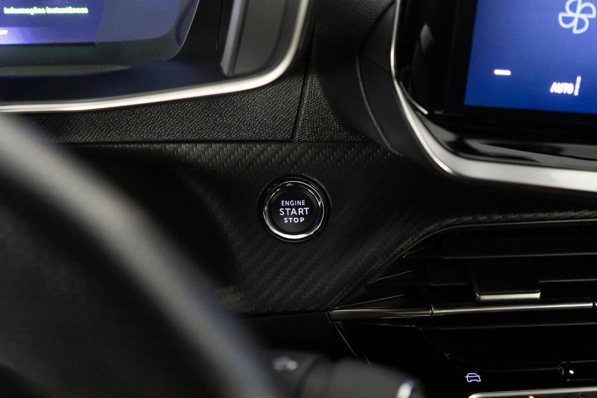 peugeot-2008-2024-gasolina-1199cc