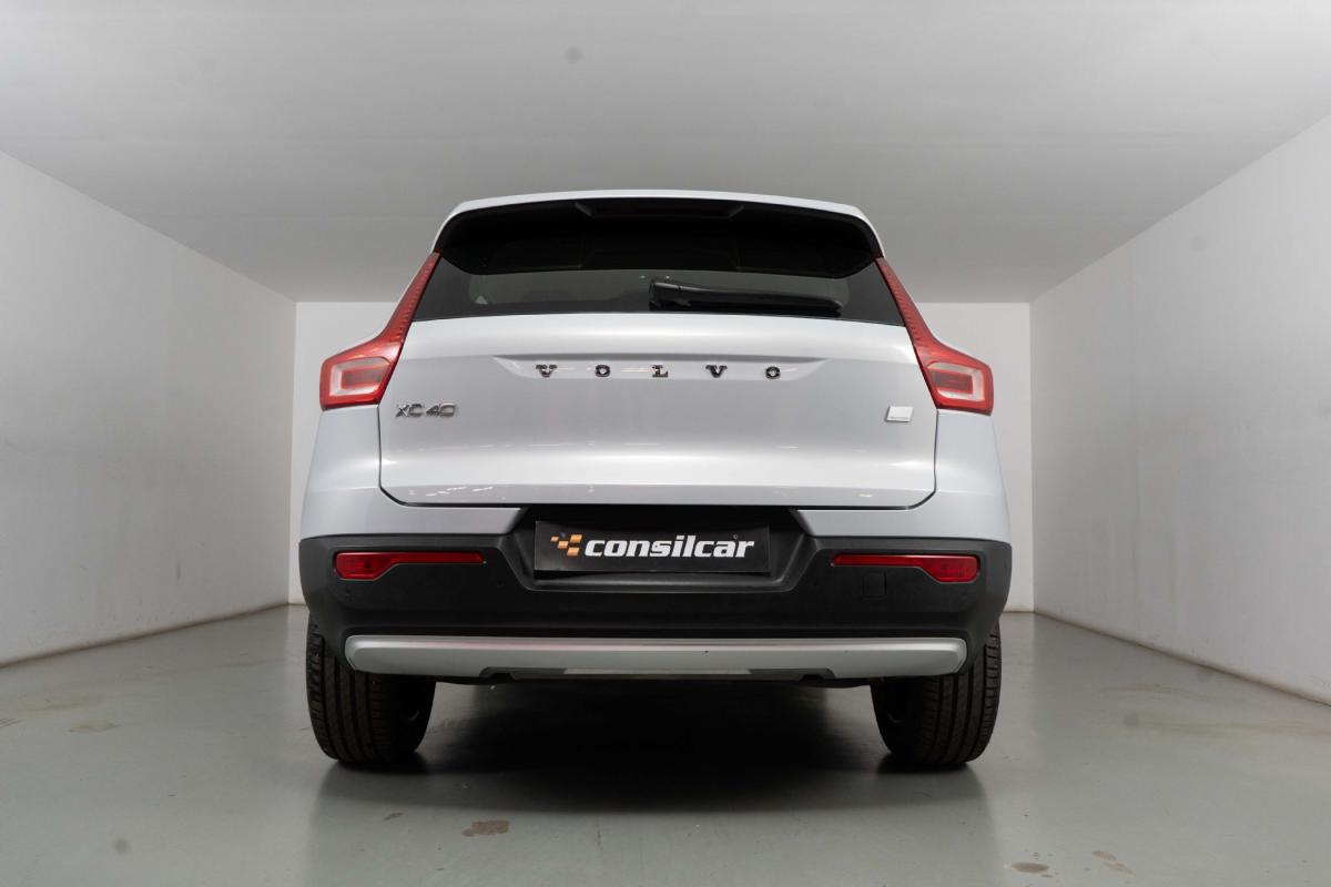 volvo-xc40-2022-hibrido-a-gasolina-1477cc