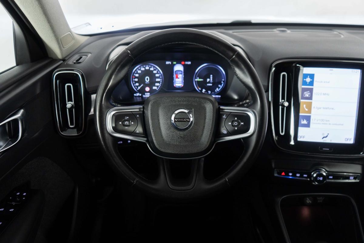 volvo-xc40-2022-hibrido-a-gasolina-1477cc