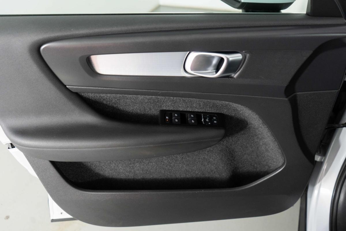 volvo-xc40-2022-hibrido-a-gasolina-1477cc