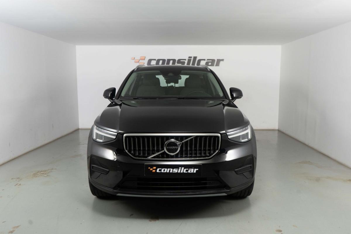 volvo-xc40-2023-hibrido-a-gasolina-1477cc