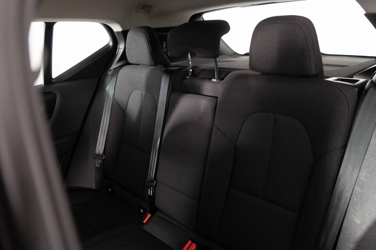 volvo-xc40-2023-hibrido-a-gasolina-1477cc