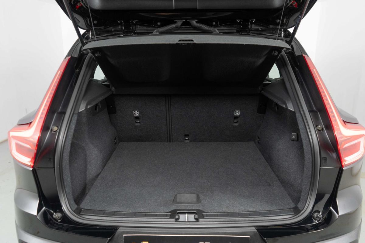 volvo-xc40-2023-hibrido-a-gasolina-1477cc