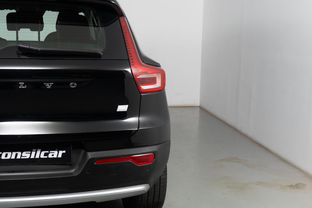 volvo-xc40-2023-hibrido-a-gasolina-1477cc