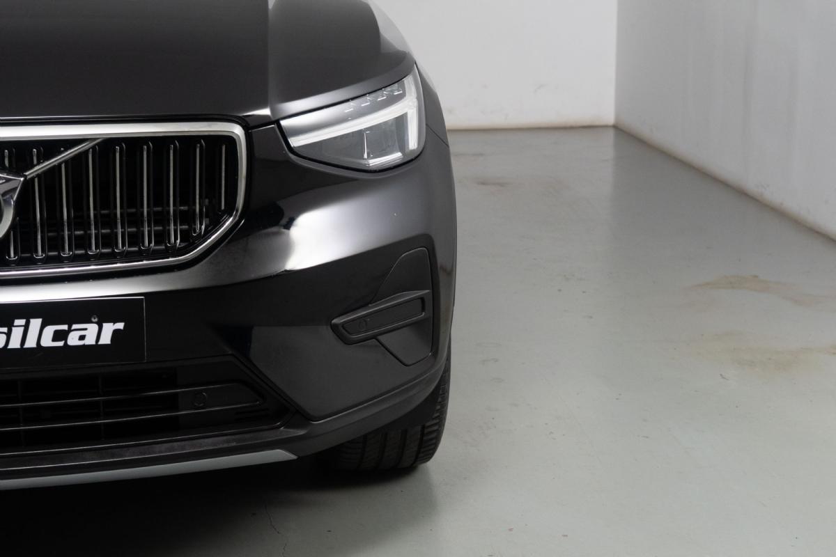volvo-xc40-2023-hibrido-a-gasolina-1477cc