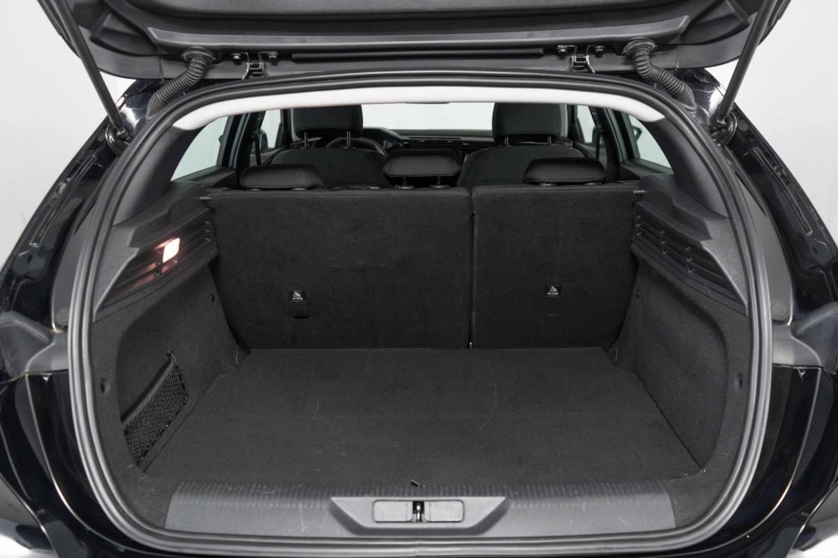 peugeot-308-2023-hibrido-a-gasolina-1598cc