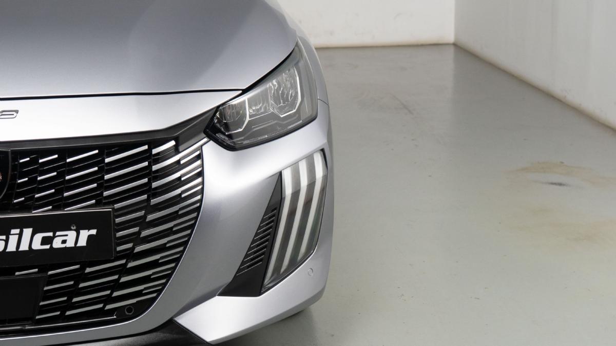 peugeot-208-2025-gasolina-1199cc