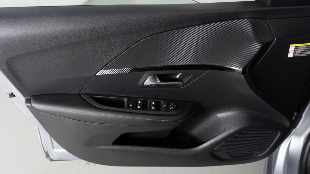 peugeot-208-2025-gasolina-1199cc