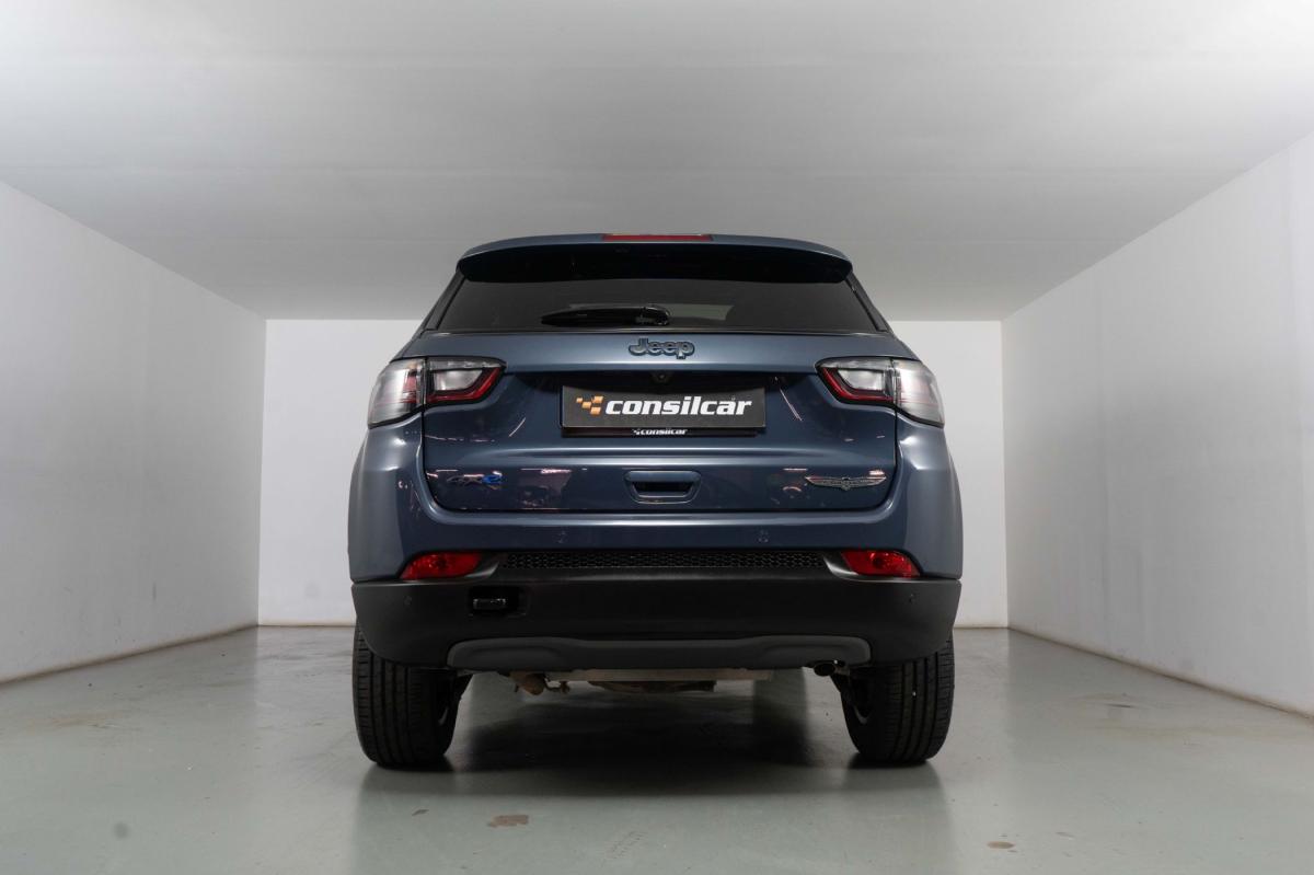 jeep-compass-2023-hibrido-a-gasolina-1332cc