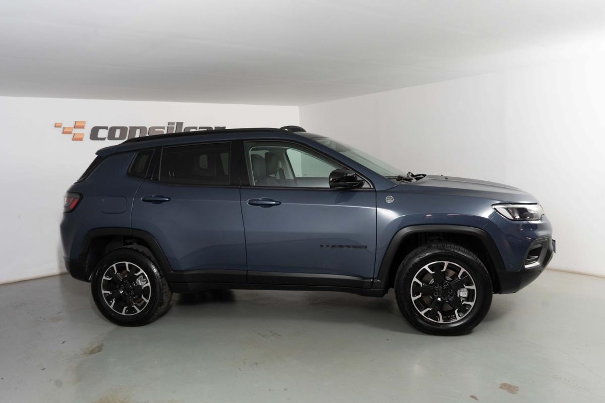 jeep-compass-2023-hibrido-a-gasolina-1332cc