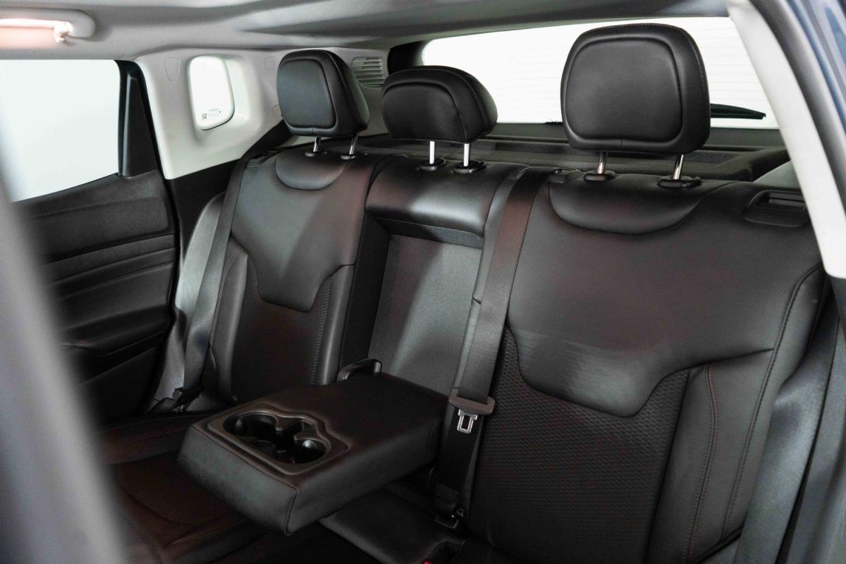 jeep-compass-2023-hibrido-a-gasolina-1332cc