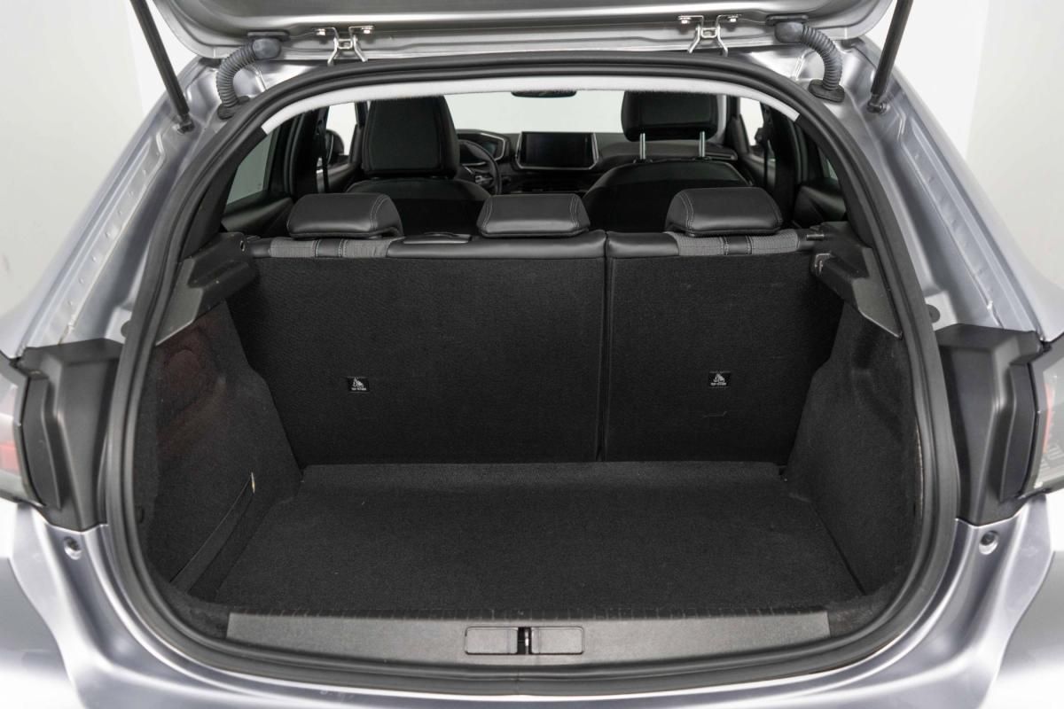 peugeot-208-2023-gasolina-1199cc