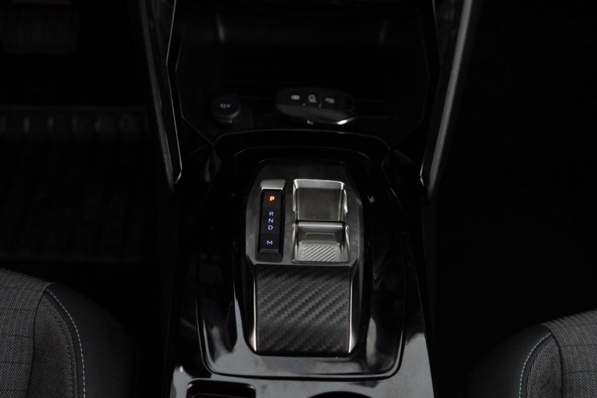 peugeot-208-2023-gasolina-1199cc