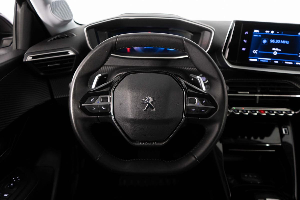 peugeot-208-2023-gasolina-1199cc
