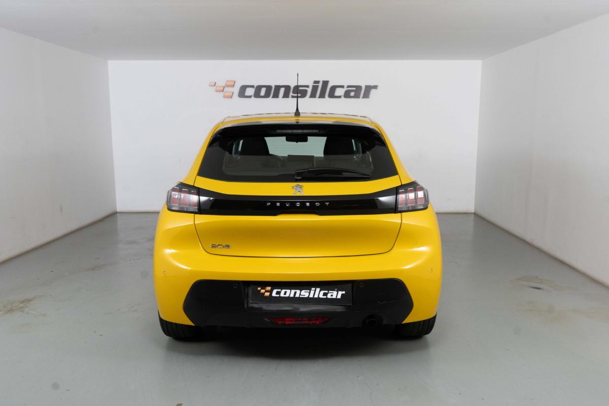 peugeot-208-2021-gasolina-1199cc