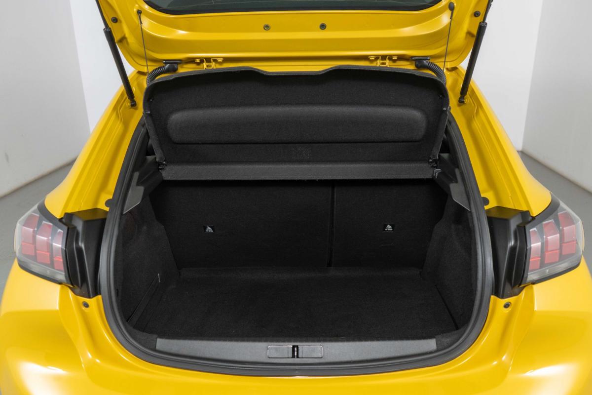 peugeot-208-2021-gasolina-1199cc