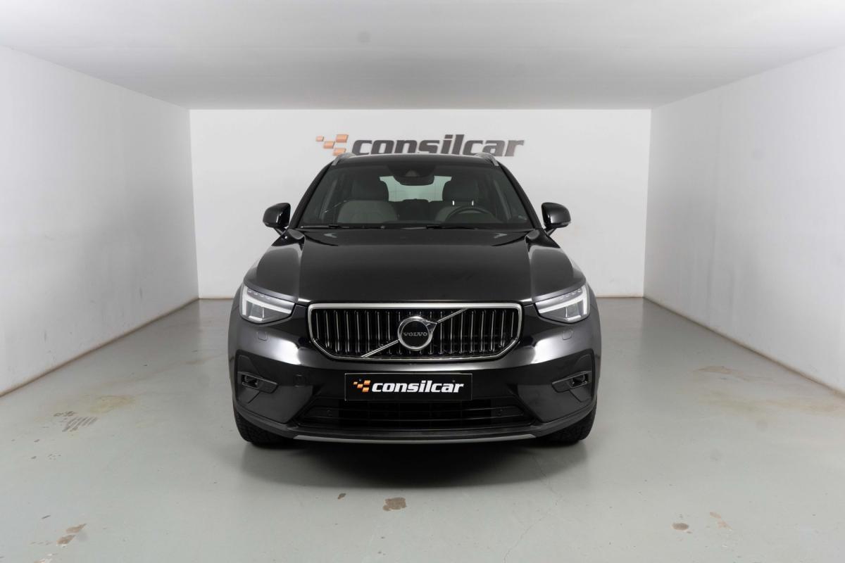 volvo-xc40-2023-hibrido-a-gasolina-1477cc
