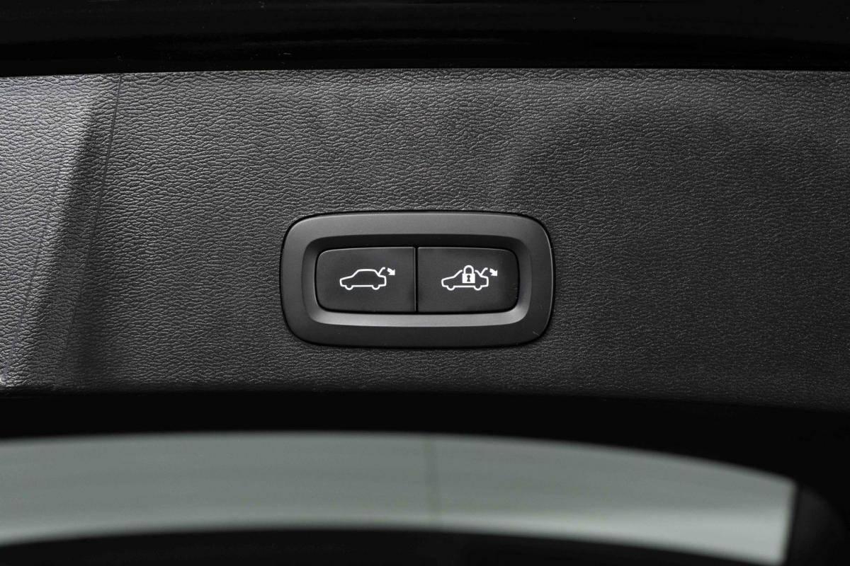 volvo-xc40-2023-hibrido-a-gasolina-1477cc
