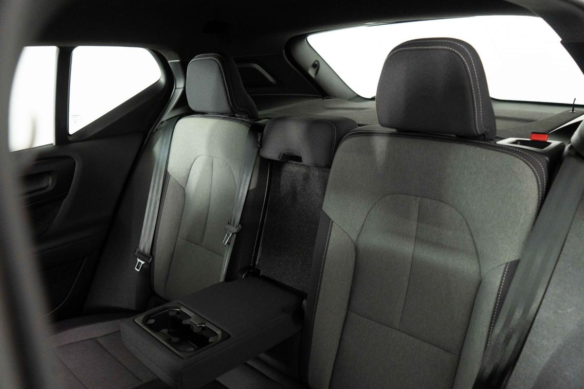 volvo-xc40-2023-hibrido-a-gasolina-1477cc