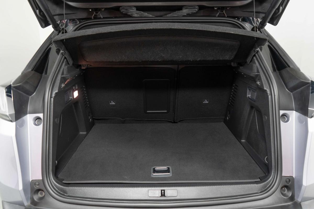 peugeot-3008-2023-hibrido-a-gasolina-1598cc