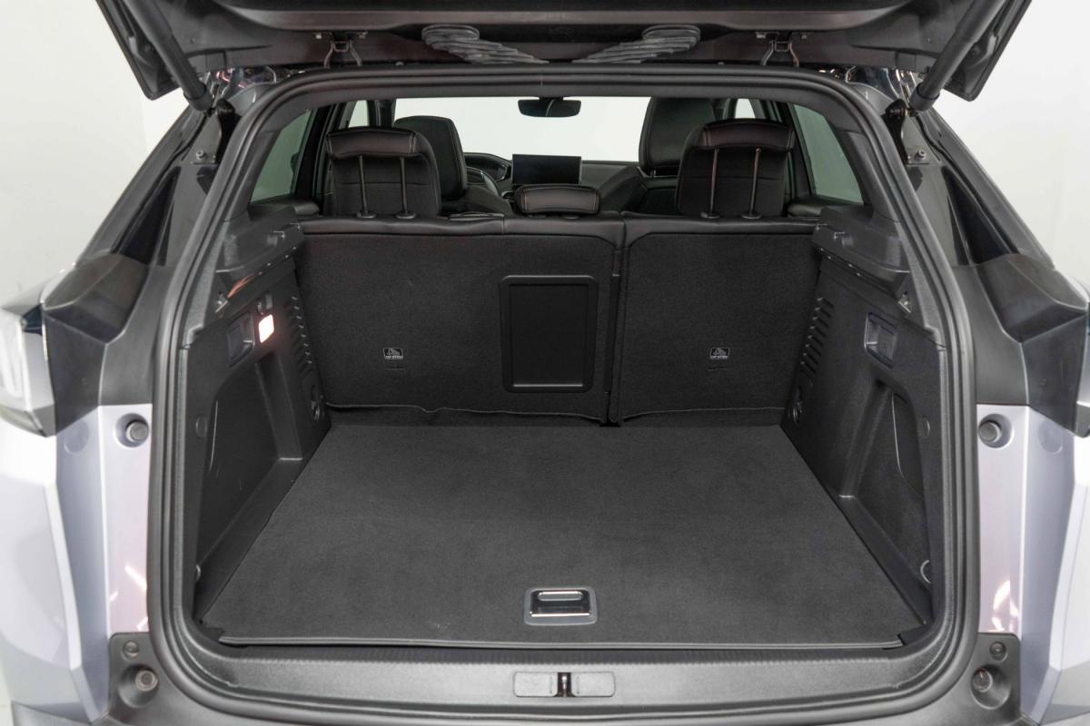 peugeot-3008-2023-hibrido-a-gasolina-1598cc