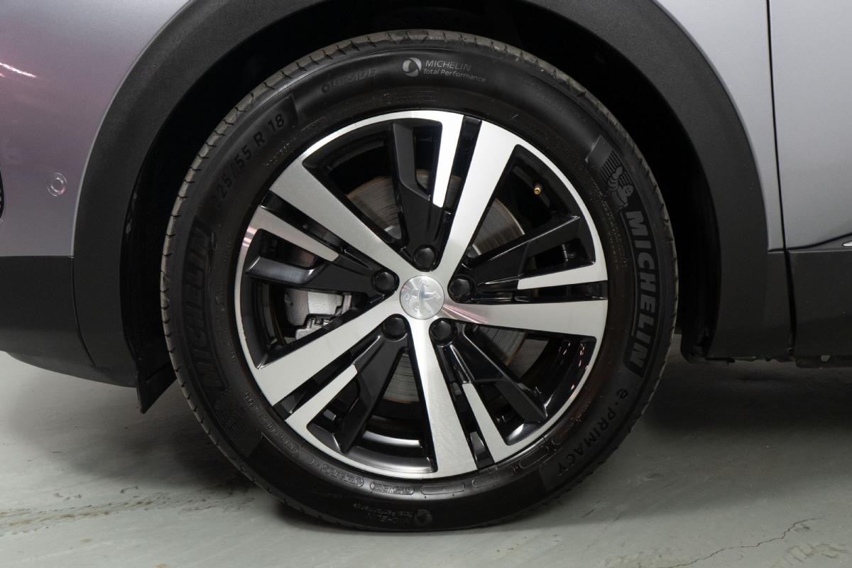 peugeot-3008-2023-hibrido-a-gasolina-1598cc