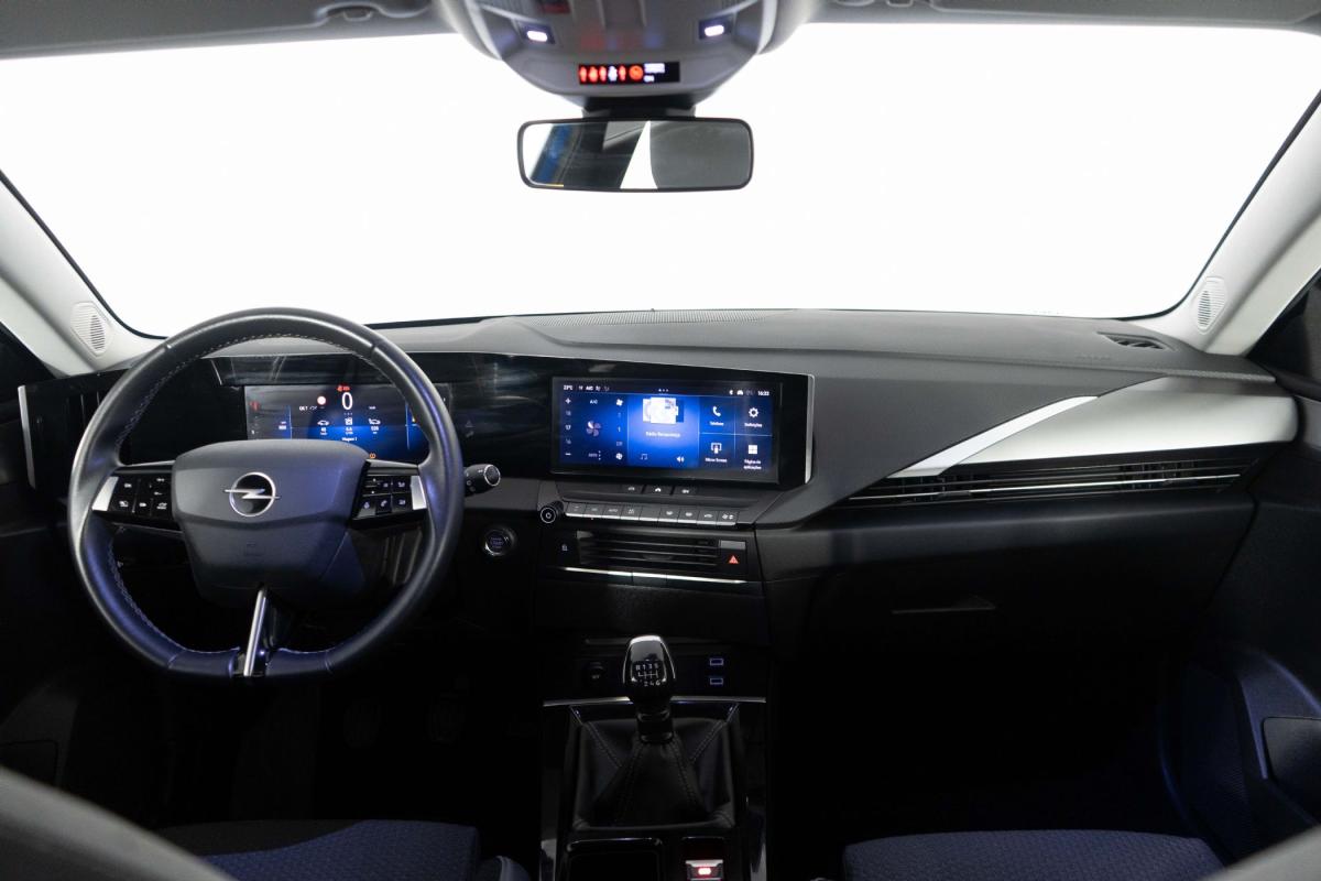 opel-astra-2023-gasolina-1199cc