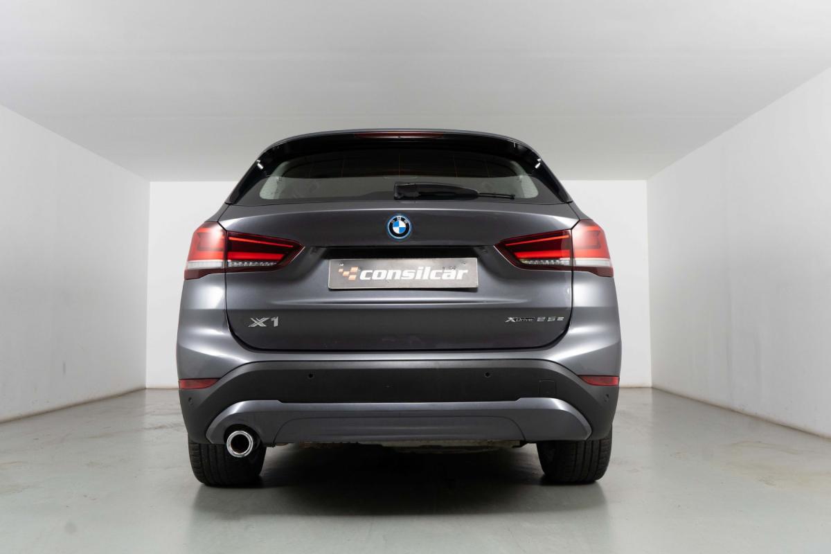 bmw-x1-2022-hibrido-a-gasolina-1499cc