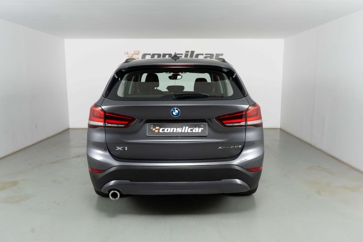 bmw-x1-2022-hibrido-a-gasolina-1499cc
