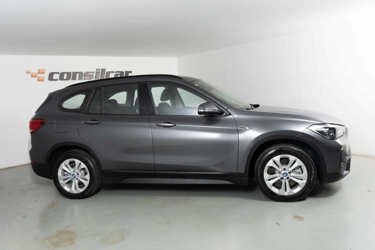 bmw-x1-2022-hibrido-a-gasolina-1499cc