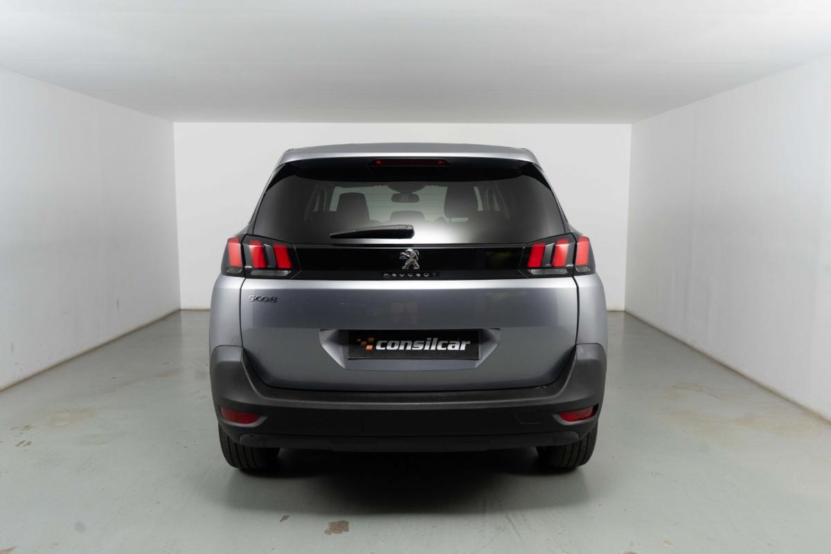 peugeot-5008-2020-gasolina-1199cc