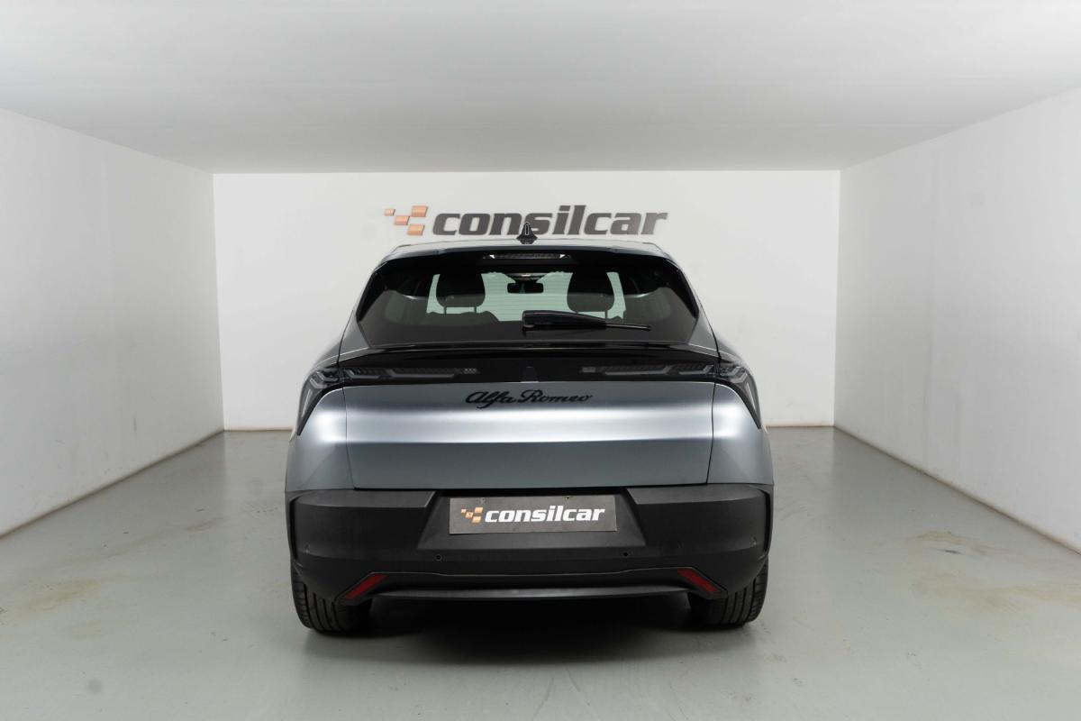 alfa-romeo-junior-2025-eletrico-0cc