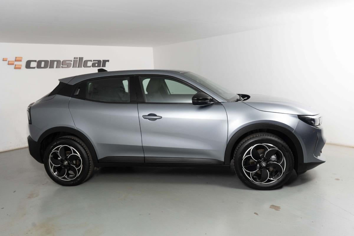 alfa-romeo-junior-2025-eletrico-0cc