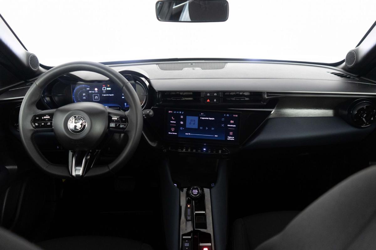 alfa-romeo-junior-2025-eletrico-0cc
