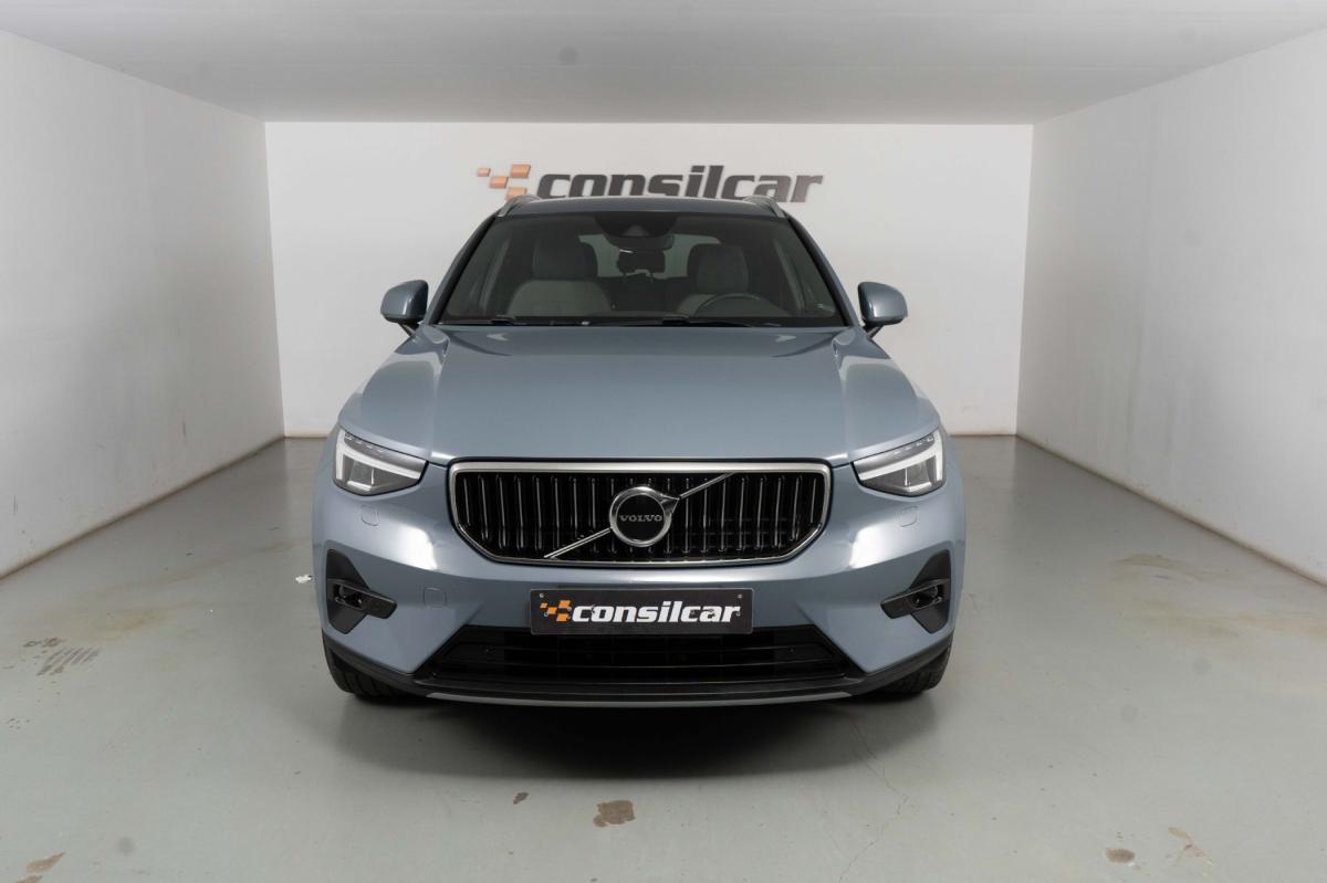 volvo-xc40-2022-hibrido-a-gasolina-1477cc