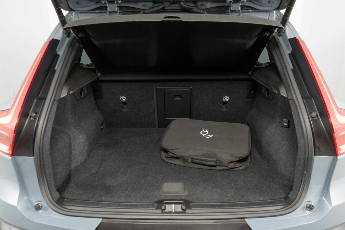 volvo-xc40-2022-hibrido-a-gasolina-1477cc