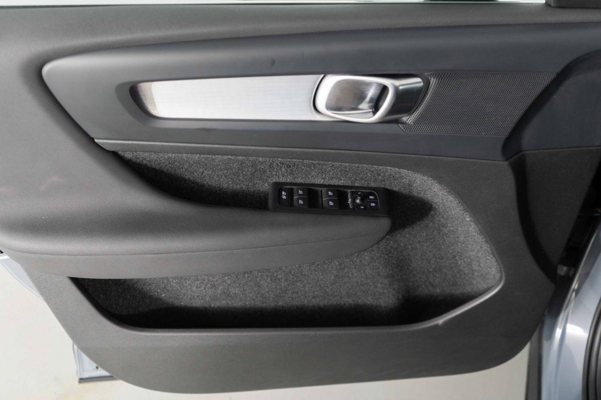 volvo-xc40-2022-hibrido-a-gasolina-1477cc