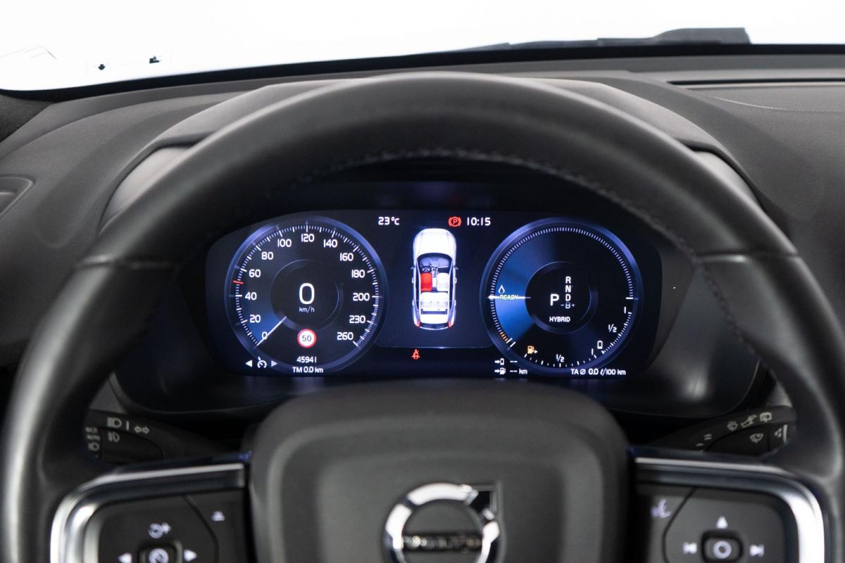 volvo-xc40-2022-hibrido-a-gasolina-1477cc