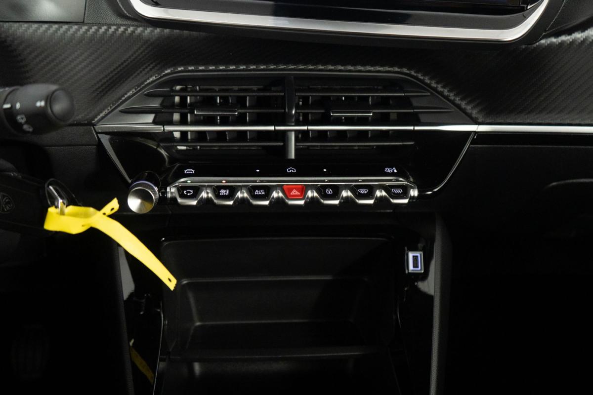 peugeot-2008-2024-gasolina-1199cc