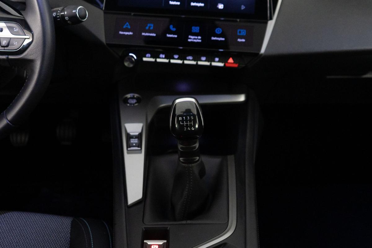 peugeot-308-2024-gasolina-1199cc