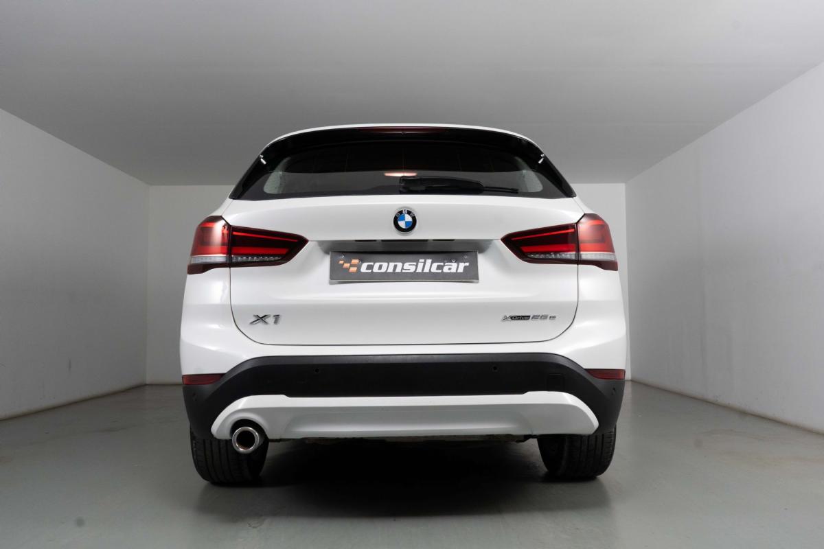 bmw-x1-2021-hibrido-a-gasolina-1499cc