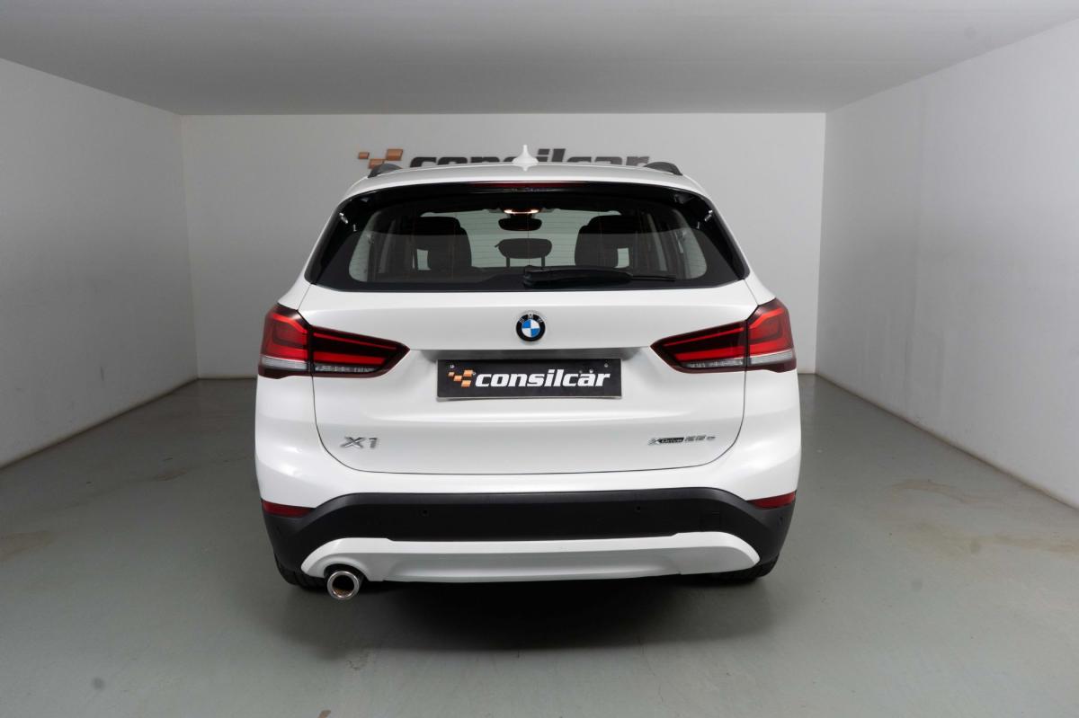 bmw-x1-2021-hibrido-a-gasolina-1499cc