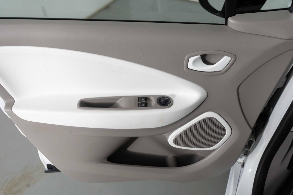 renault-zoe-2019-eletrico-0cc