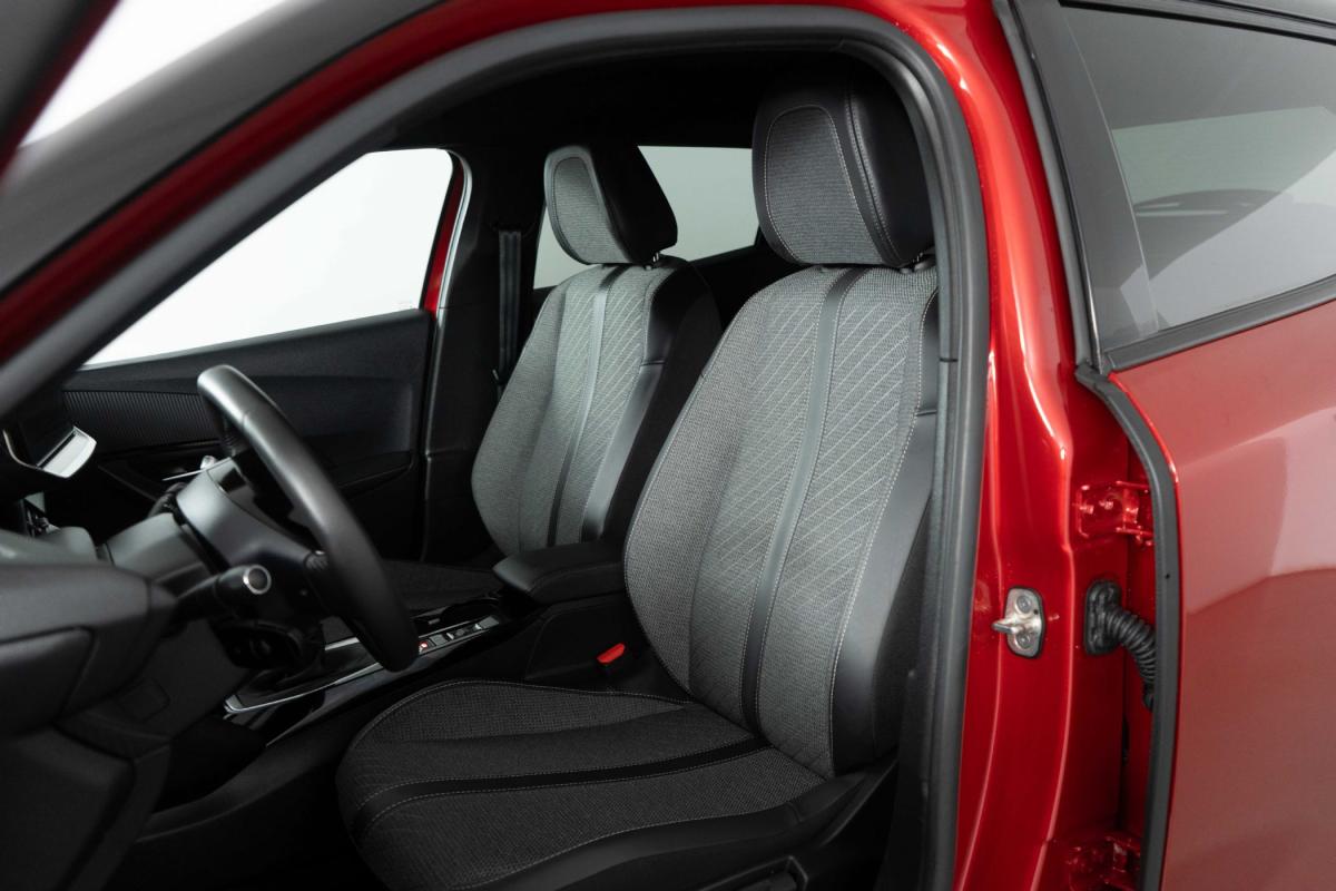 peugeot-2008-2024-gasolina-1199cc